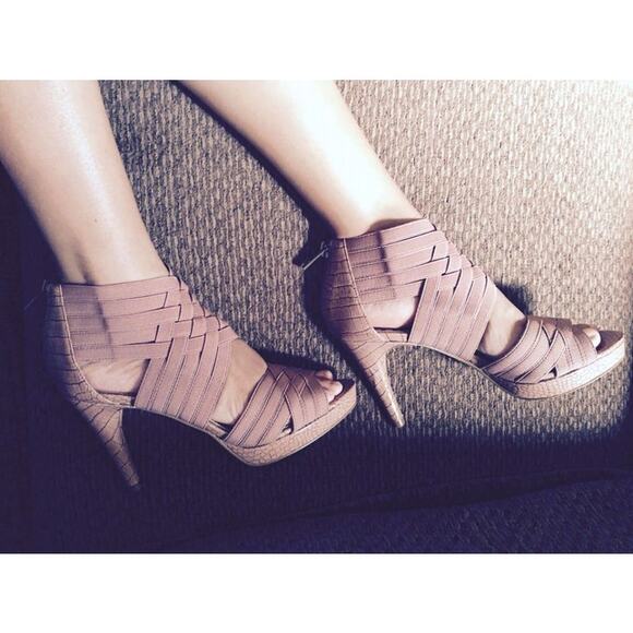 Libby Edelman Women's Gato‎ Cage Heels Stiletto Open Toe Size 7.5M Mauve Fairy - Picture 2 of 10